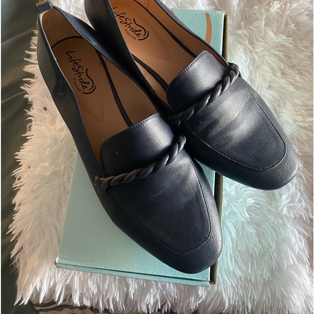 Size 11 life-stride navy loafers